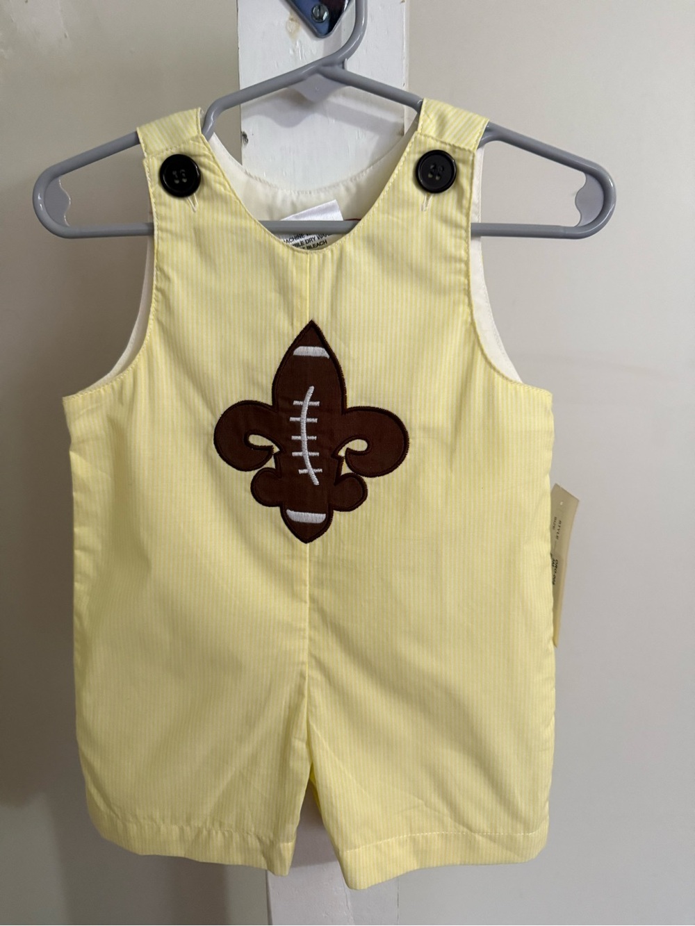 NWT the Bella Mia Kids Yellow/White Fleur De Lis Football Jon Jon